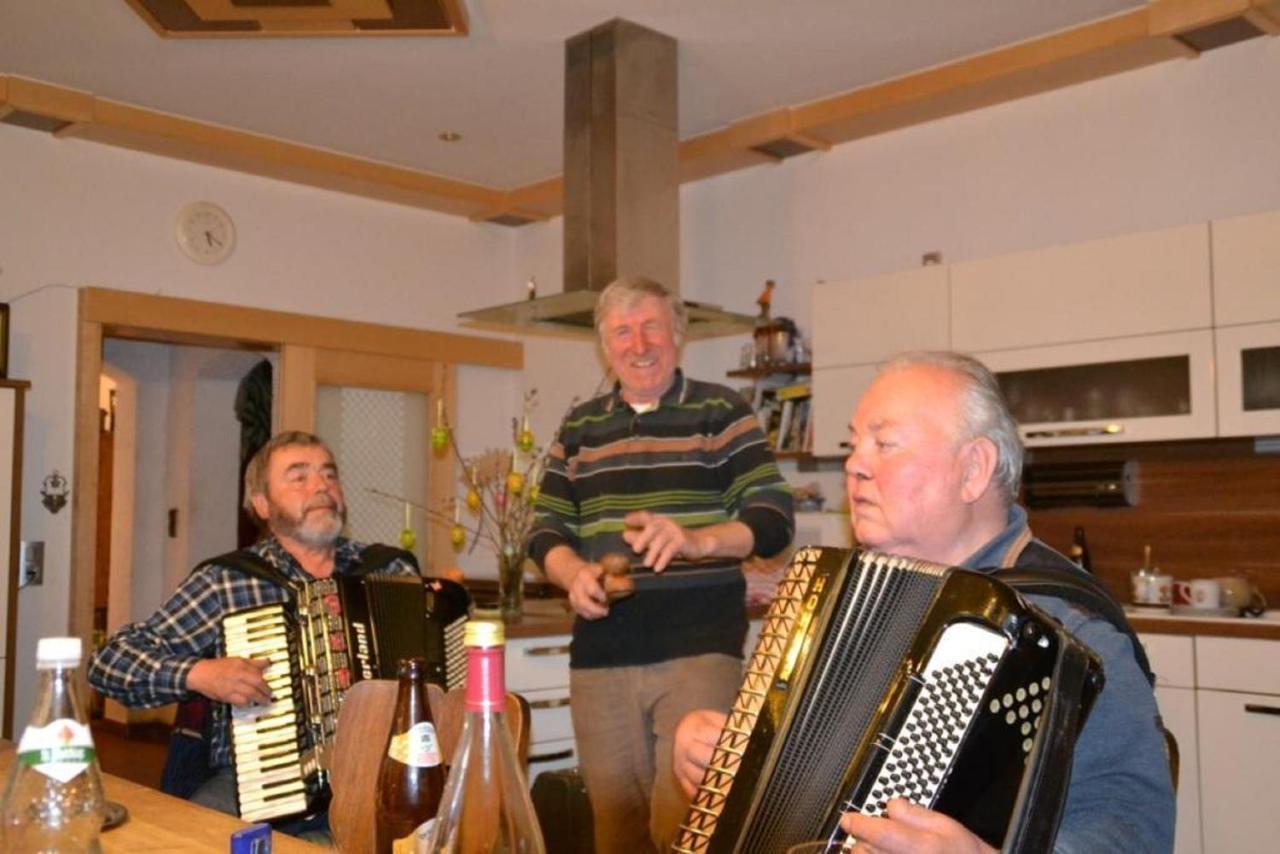 Erlebnispension Zum Wanderer Sepp Arnbruck Bagian luar foto